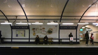 ���R���R���h�̉w�C