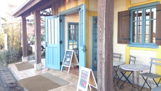 �o�j���̕�