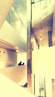 �؃N���[�g