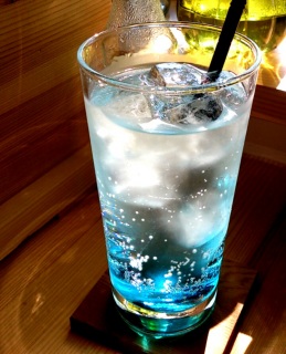 �l�I�u���[�\�[�_