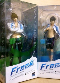 ����2����