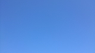 �N���A�u���[���n