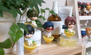 ��b���ϕi�Ƃ̃^�C�A�b�v