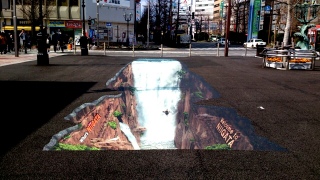 �w�O�ɓ˔@�ꂪ�o��